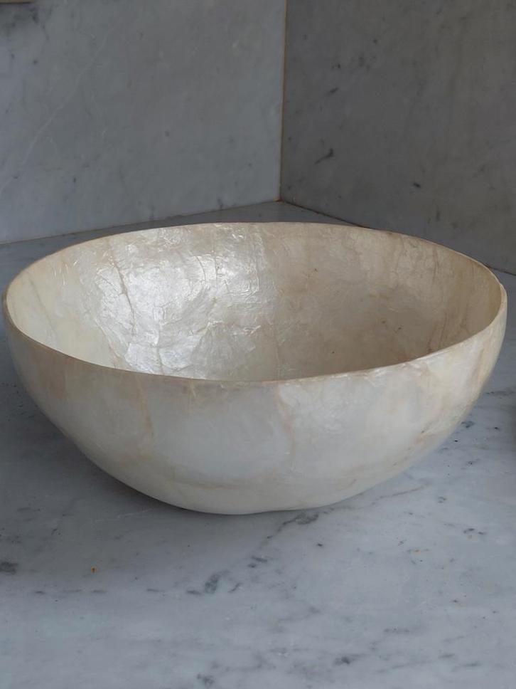 Capiz schelpen schaal parelmoer glans, Huis en Inrichting, Woonaccessoires | Vazen, Zo goed als nieuw, Overige kleuren, Minder dan 50 cm