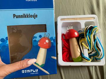 Punnikklosje Set voor Kinderen - Nieuw punniken beschikbaar voor biedingen