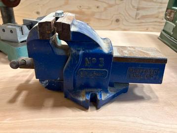 Bankschroef beschikbaar voor biedingen