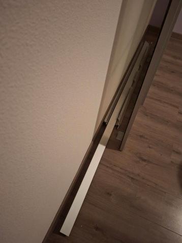 Ikea Pax kast 2x schuifdeuren aluminum 196x127cm. - afbeelding 4