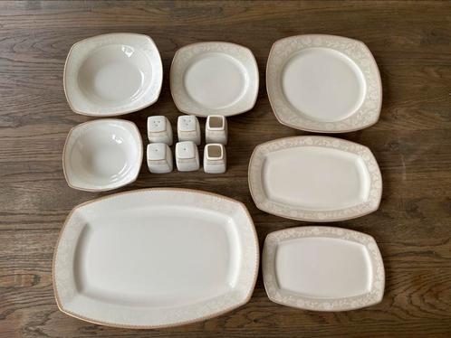 Complete servies set voor 12 personen, Huis en Inrichting, Keuken | Servies, Zo goed als nieuw, Compleet servies, Overige stijlen