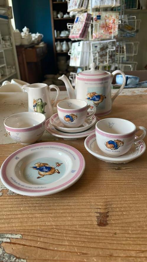 Wedgwood PETER RABBIT kinderservies, Huis en Inrichting, Keuken | Servies, Zo goed als nieuw, Kop(pen) en/of Schotel(s), Wedgwood
