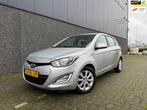 Hyundai I20 1.2i i-Vision/CRUISE/AIRCO/PDC/Nieuwe APK en beu, Auto's, Euro 5, Gebruikt, Zwart, 4 cilinders