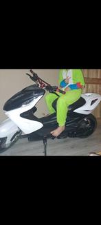 Yamaha aerox, Aerox, Maximaal 45 km/u, Ophalen of Verzenden, Zo goed als nieuw