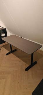 Ikea Bekant Bureau - Grijs/Zwart, Huis en Inrichting, Bureaus, Ophalen, In hoogte verstelbaar, Gebruikt, Bureau