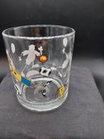 Leuk drinkglas met voetbalthema. Van Penotti., Ophalen of Verzenden, Zo goed als nieuw, Frisdrankglas