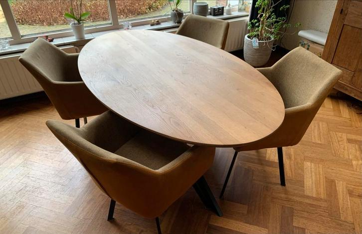 Ovale massief eiken eettafel 180 x 100 met gratis 4 stoelen, Huis en Inrichting, Tafels | Eettafels, Zo goed als nieuw, 100 tot 150 cm