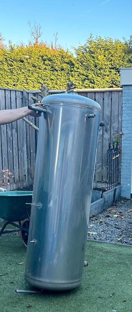 RVS buffervat 315L – industriële kwaliteit – nette staat, Doe-het-zelf en Verbouw, Verwarming en Radiatoren, Zo goed als nieuw