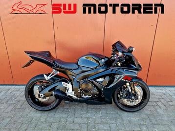 GSXR 600 BLACK EDITION, SUPER NETTE MOTOR! GSX-R GSXR600 beschikbaar voor biedingen
