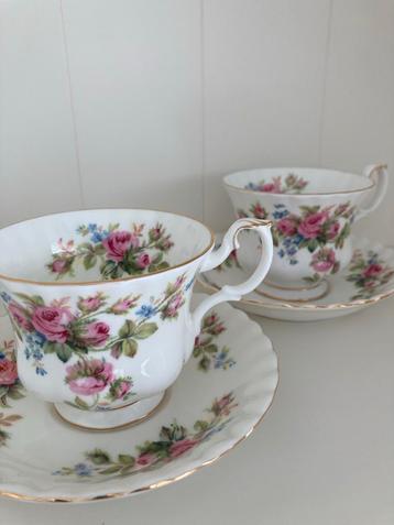 Vintage - Royal Albert Moss Rose set 2 heren kop en schotel beschikbaar voor biedingen