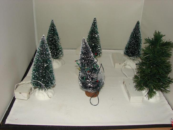 lemax verlichte bomen 6 stuks., Diversen, Kerst, Zo goed als nieuw, Ophalen of Verzenden