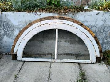 xxl zwaar houten brocante stalraam incl glas beschikbaar voor biedingen