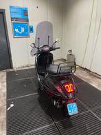 Vespa Sprint 2022 – Nieuwe accu + gaskabel + remblokjes, Fietsen en Brommers, Scooters | Vespa, Ophalen, Gebruikt, Overige modellen