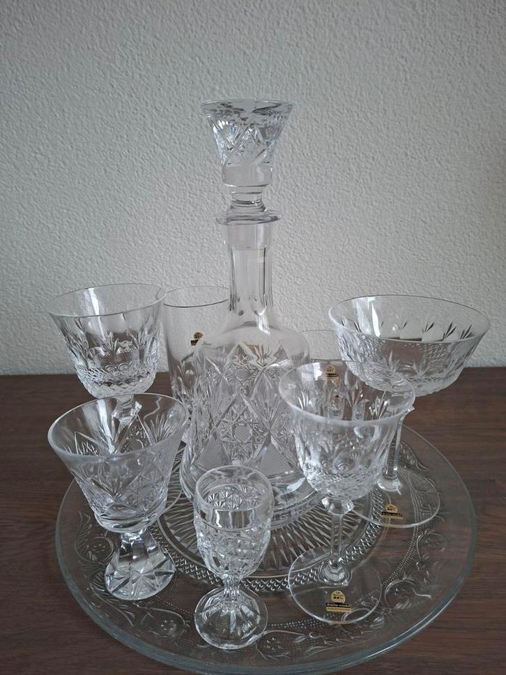 Kristallen set incl.karaaf+ glazen onderbord antiek prachtig, Antiek en Kunst, Antiek | Glas en Kristal, Ophalen of Verzenden