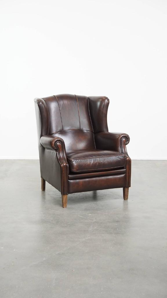 Luxe oorfauteuil in Engelse stijl gemaakt van rundleer, Huis en Inrichting, Fauteuils, Zo goed als nieuw, Leer, 75 tot 100 cm