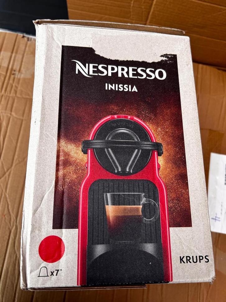 Nespresso Inissia Koffiemachine - Compact en Krachtig!, Witgoed en Apparatuur, Koffiezetapparaten, Nieuw, Koffiepads en cups, Espresso apparaat
