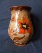 Plateel vaas decor m bloemen Kon. Zuid Holland Gouda h.12,0, Antiek en Kunst, Antiek | Keramiek en Aardewerk, Ophalen of Verzenden