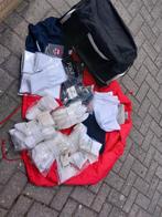 31 zwarte voetbal broekjes en 25 witte sokken en 4 tassen, Ophalen of Verzenden, Nieuw, Jongen of Meisje, Sokken