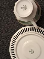 2 Bavaria kopjes met schoteltjes, opengewerkt en goud, Ophalen of Verzenden