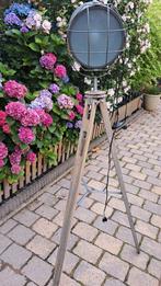 Mooie driepoot vloerlamp, Huis en Inrichting, Lampen | Vloerlampen, Ophalen, Gebruikt, 150 tot 200 cm