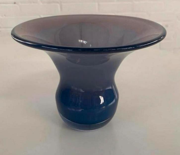 Vaas Jessica Homich Leerdam 2004 Moderne kunst glazen vaas., Antiek en Kunst, Antiek | Glas en Kristal, Ophalen of Verzenden