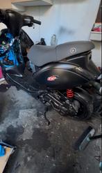Vespa sprint gezocht (ruilen), Fietsen en Brommers, Scooters | Vespa, Ophalen, Zo goed als nieuw, Benzine, Overige modellen