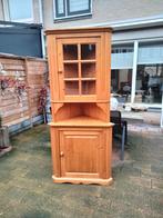 Te koop grenen hoekkast., Ophalen, Gebruikt