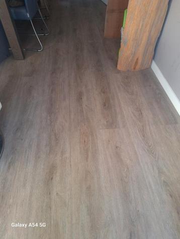 Pvc kliklaminaat vloer