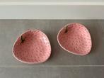 Twee nieuwe, leuke schaaltjes in de vorm van een aardbei, Huis en Inrichting, Ophalen of Verzenden, Nieuw