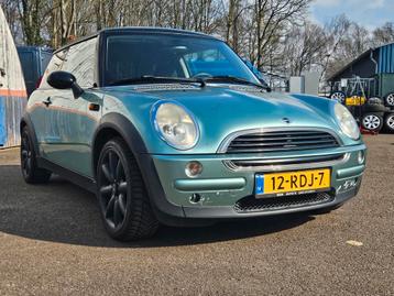 Te koop Mini cooper ONE 2003 met nieuwe Apk. beschikbaar voor biedingen