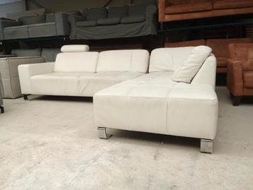 Witte lederen hoekbank 290x210cm beschikbaar voor biedingen