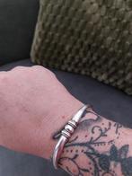 Armband van QOSS.  Pols max 20 cm, Ophalen of Verzenden, Zo goed als nieuw, Zilver