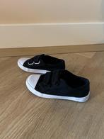 Mooie zwarte gymschoenen met klittenband in maat 28, Kinderen en Baby's, Kinderkleding | Schoenen en Sokken, Ophalen of Verzenden