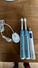 Braun OralB twee volwassen en 1 kindertandenborstel, Sieraden, Tassen en Uiterlijk, Uiterlijk | Mondverzorging, Tandenborstel