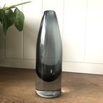 Light & living Vaas Ø7,5x23,5 cm ESTUA glas grijs rookglas, Huis en Inrichting, Woonaccessoires | Vazen, Overige kleuren, Ophalen of Verzenden