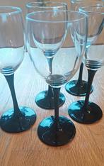 5 Luminarc (France) wijnglazen met zwarte voet, Ophalen of Verzenden, Zo goed als nieuw, Overige typen