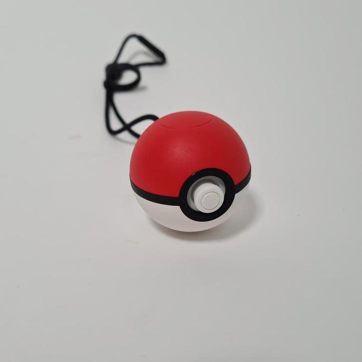 Nintendo Poke Ball Plus, Spelcomputers en Games, Games | Nintendo Switch, Gebruikt, Avontuur en Actie, 1 speler, Vanaf 3 jaar