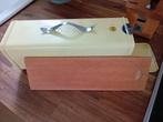 Vintage Brabantia ontbijtkoekhouder geel met snijplankje, Huis en Inrichting, Keuken | Keukenbenodigdheden, Ophalen of Verzenden
