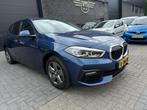 BMW 1-serie 116i Executive Edition | 1E EIGENAAR | 12MND GAR, Gebruikt, Blauw, Bedrijf, 3 cilinders