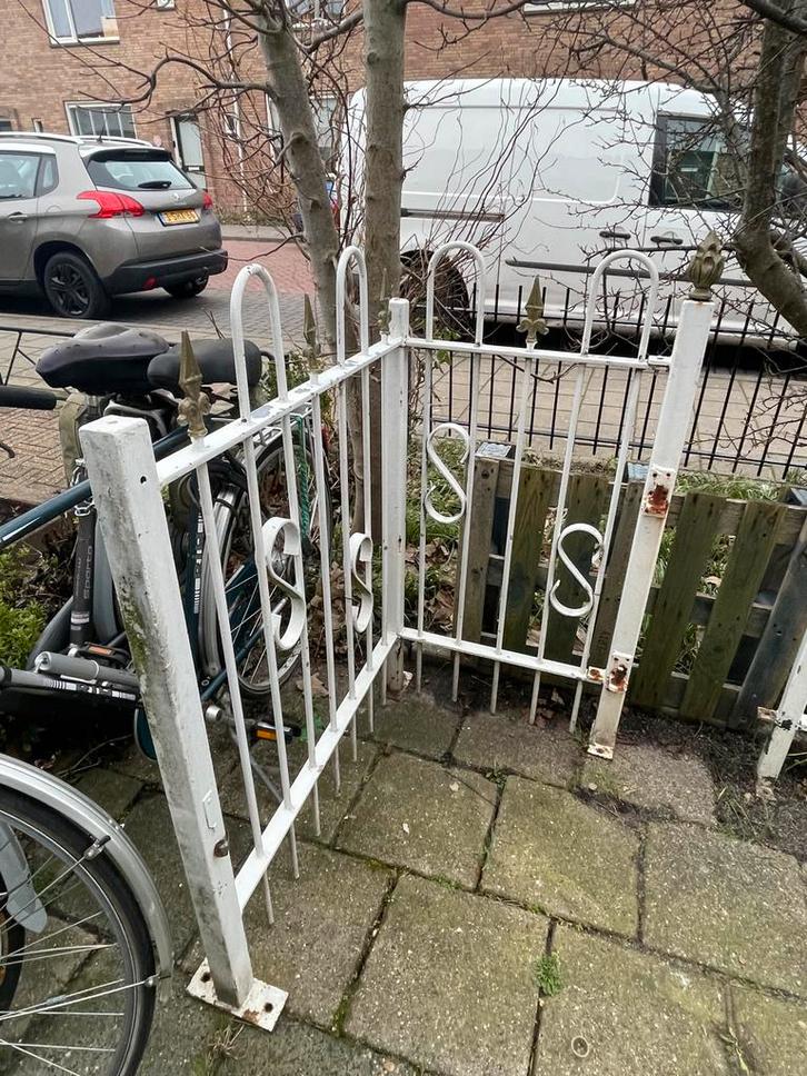 Sierhekwerk met Poort van Gietijzer, Tuin en Terras, Tuinhekken en Hekwerk, Gebruikt, Sierhekwerk, IJzer, Met poort, Ophalen