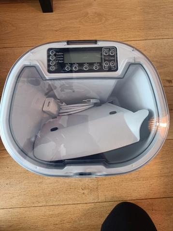 Pet Petrol voer automaat kat/hond amper gebruikt beschikbaar voor biedingen