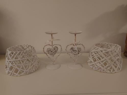 Wit rieten set 2 kandelaars 2 lampenkapjes, Huis en Inrichting, Woonaccessoires | Overige, Ophalen