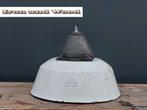 Stoere Poolse witte hanglamp van oud emaille afm: D40 H30, Ophalen, Gebruikt, Vintage, emaille, oud, wit, landelijk, stoer, Metaal