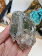 Bergkristal cluster met chloriet, Verzamelen, Mineralen en Fossielen, Ophalen of Verzenden, Mineraal