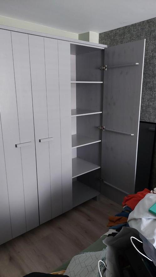 Woood Dennis3 deurs kledingkast, Huis en Inrichting, Kasten | Kledingkasten, Gebruikt, 150 tot 200 cm, 50 tot 75 cm, Ophalen