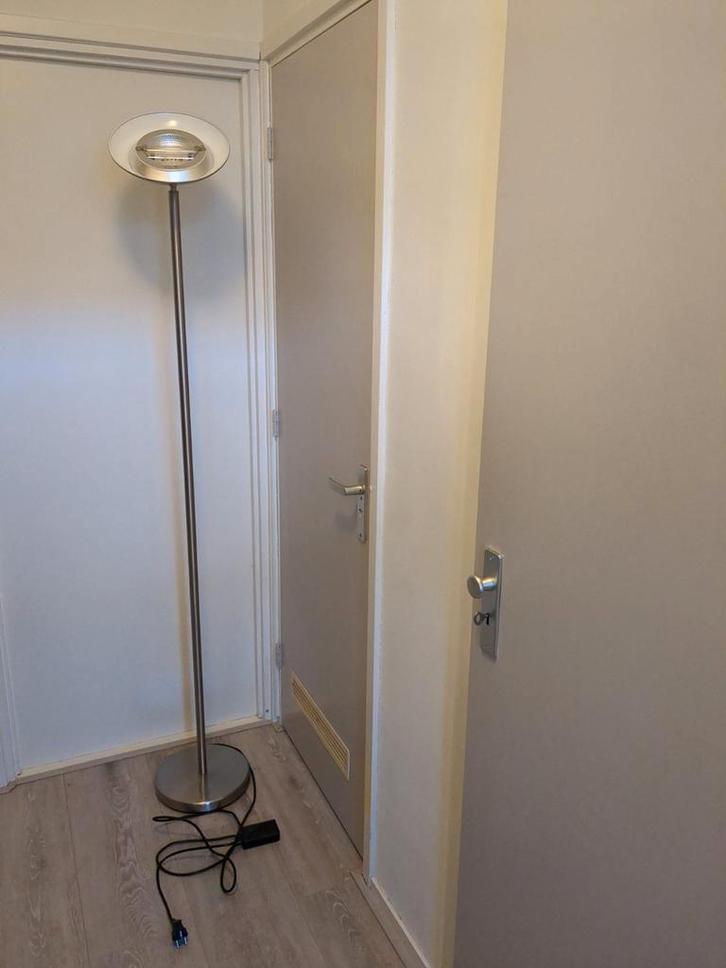 Stijlvolle Staande Lamp - Metaal, Huis en Inrichting, Lampen | Vloerlampen, Gebruikt, 150 tot 200 cm, Metaal, Ophalen of Verzenden