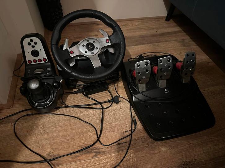 Logitech G25, Spelcomputers en Games, Spelcomputers | Sony PlayStation Consoles | Accessoires, Gebruikt, Stuur of Pedalen, Ophalen