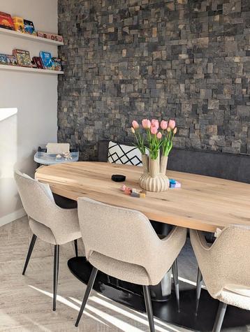 Eettafel Deens ovaal  beschikbaar voor biedingen