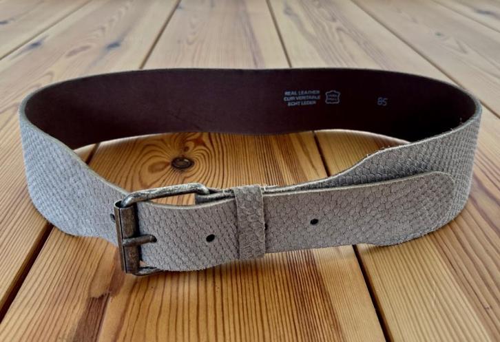 Riem - Grijs Leer Slangenprint - 85 cm, Kleding | Dames, Riemen en Ceinturen, Zo goed als nieuw, Tailleriem, 80 tot 90 cm, Overige kleuren