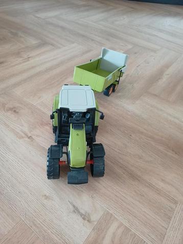 Tractor met keeper. beschikbaar voor biedingen